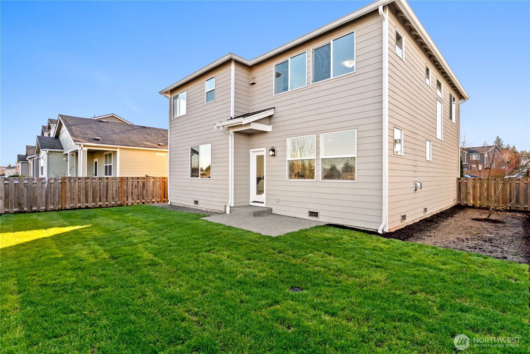 1833 193rd Street Ct E