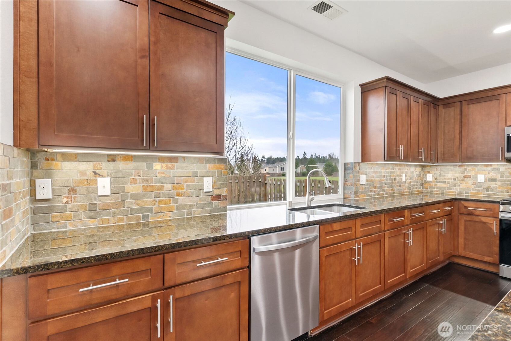 1833 193rd Street Ct E