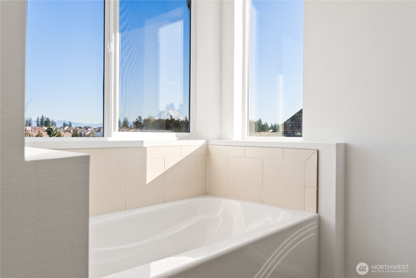 1833 193rd Street Ct E