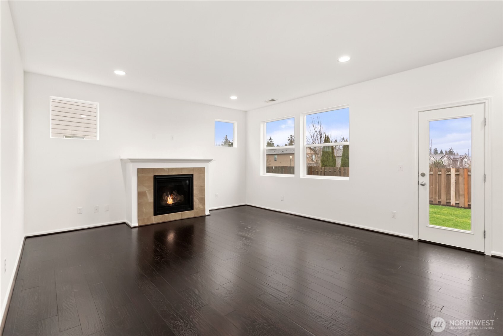 1833 193rd Street Ct E