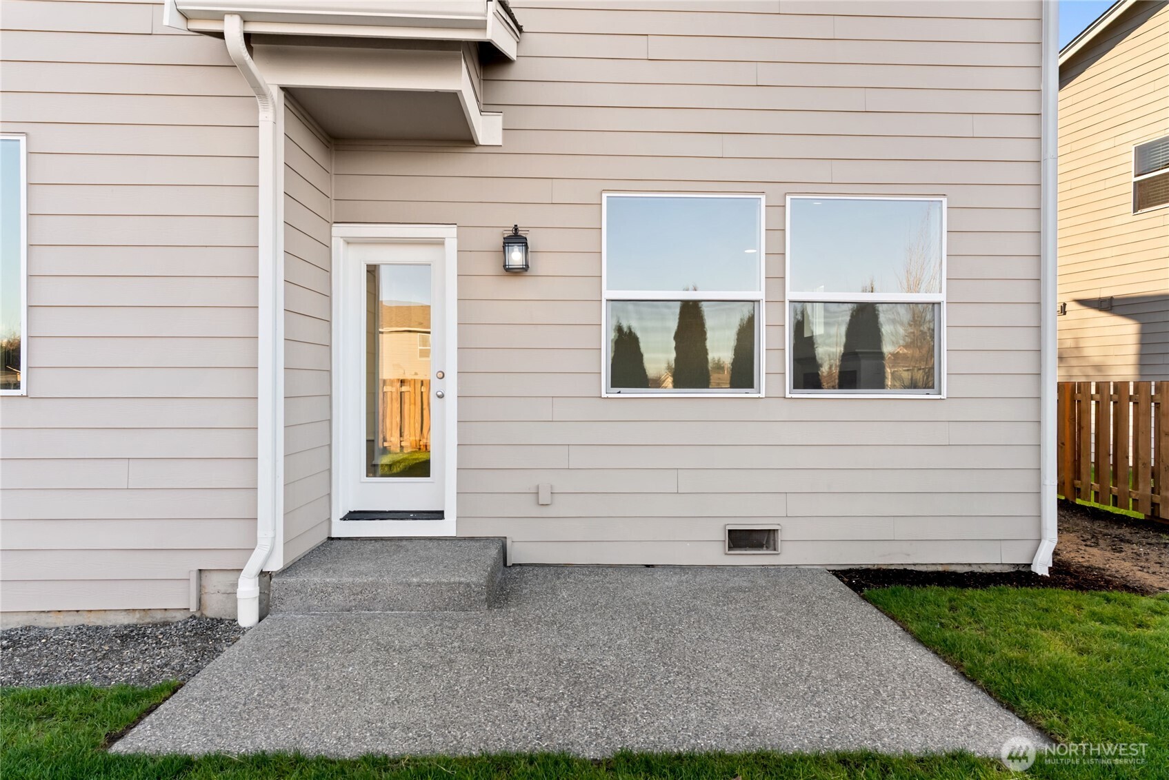 1833 193rd Street Ct E