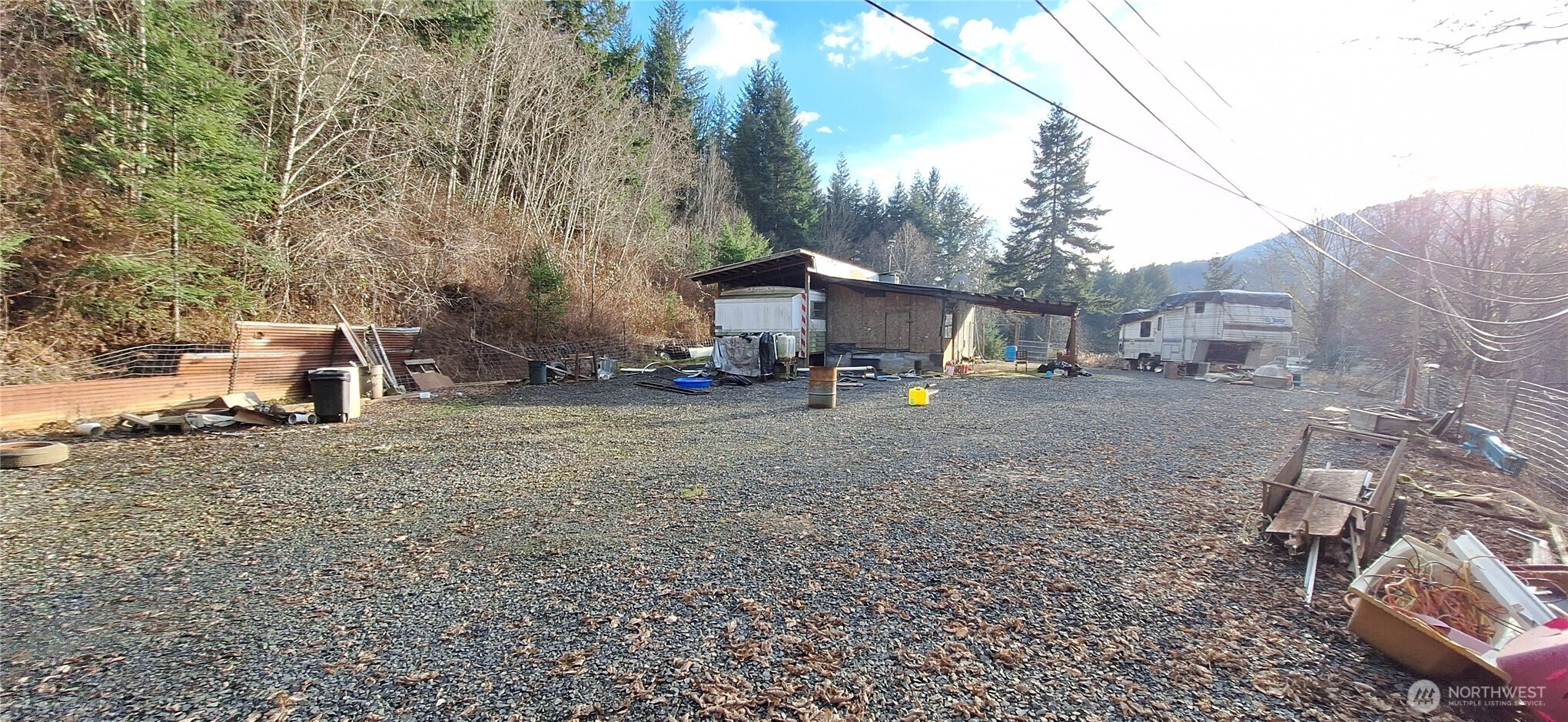 1586 King Road