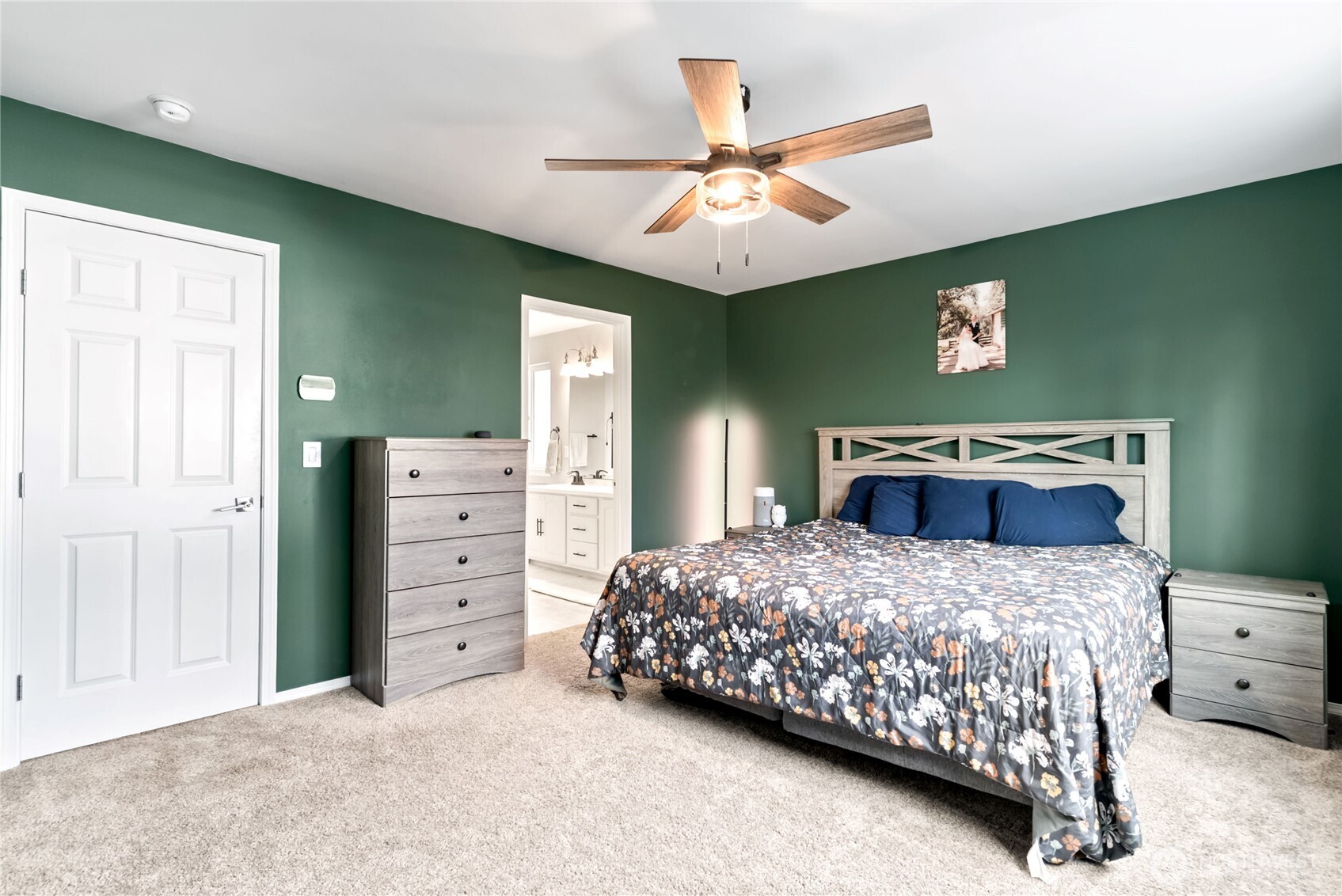 10018 Cascadian Avenue SE