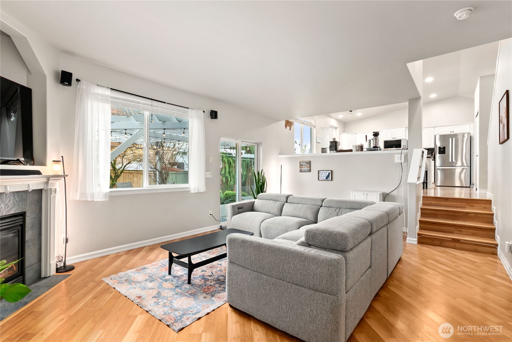 10018 Cascadian Avenue SE