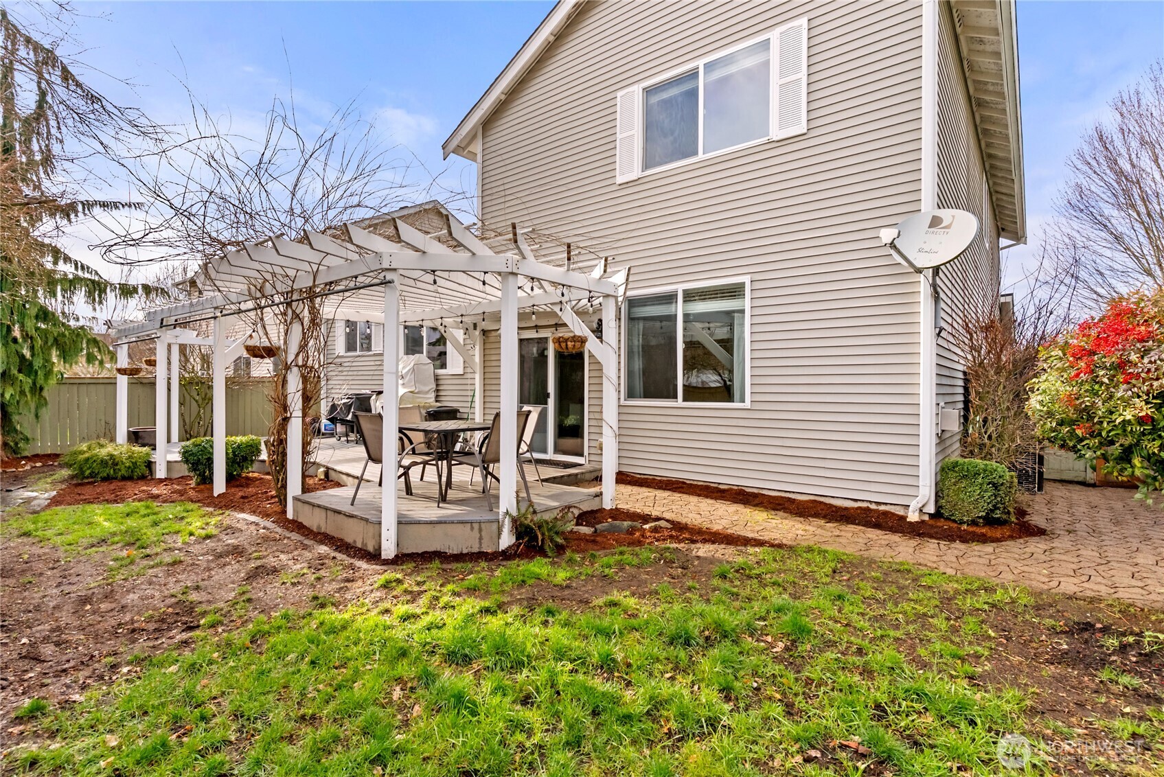 10018 Cascadian Avenue SE