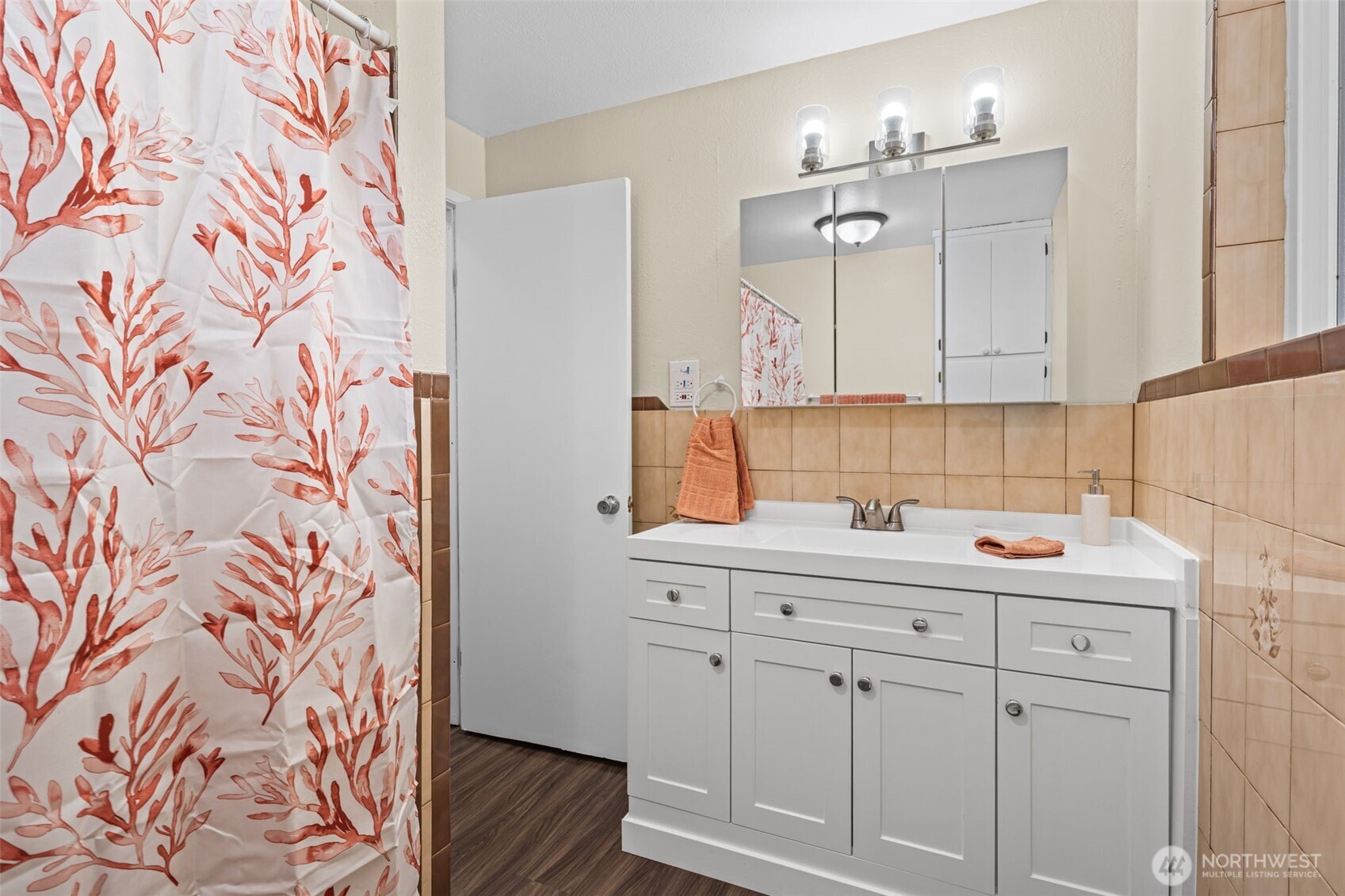 4323 S Lawrence Street