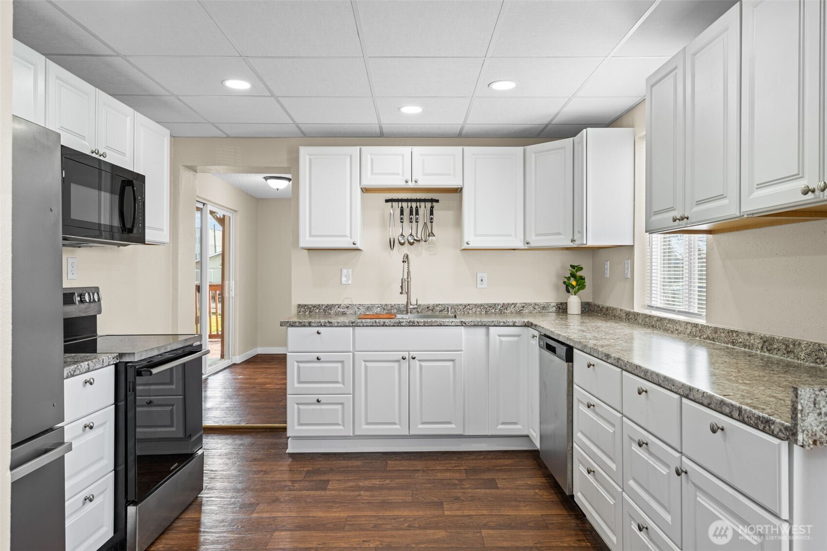 4323 S Lawrence Street