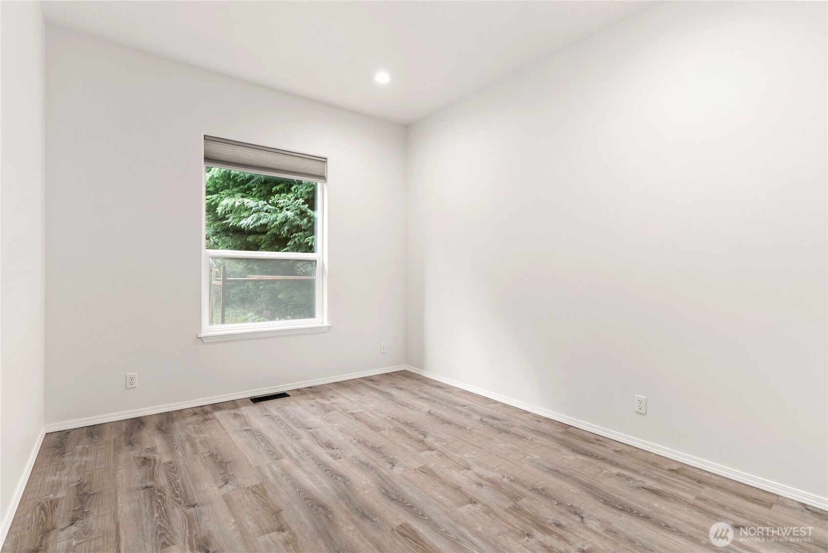 7094 SW Dundee Court