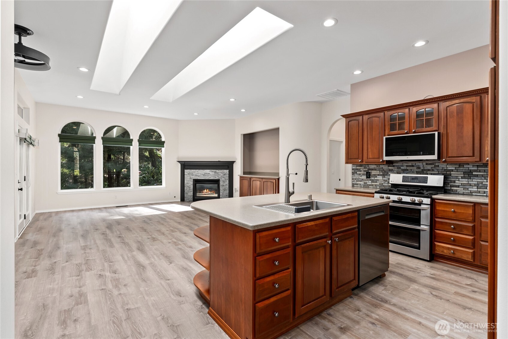 7094 SW Dundee Court