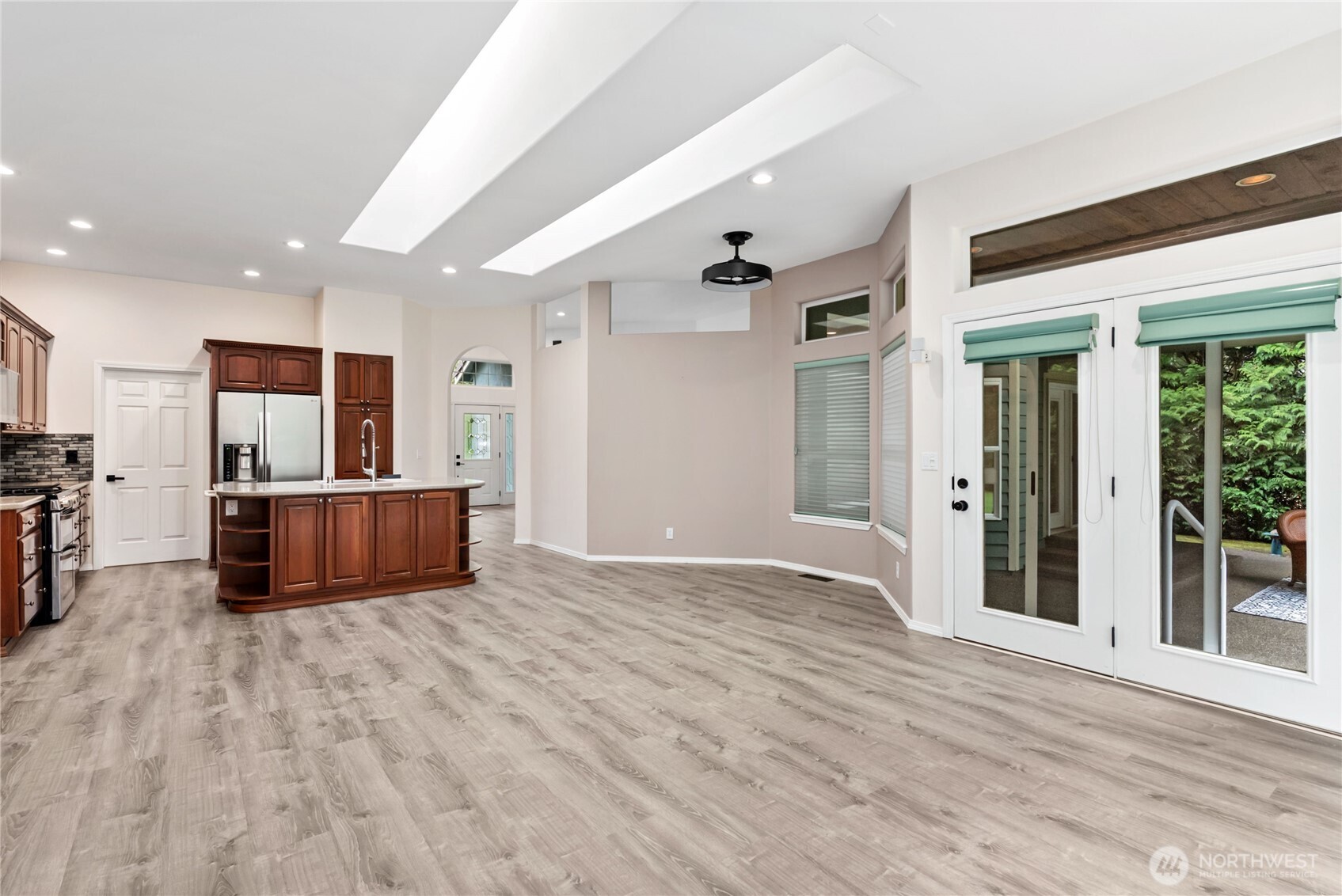 7094 SW Dundee Court