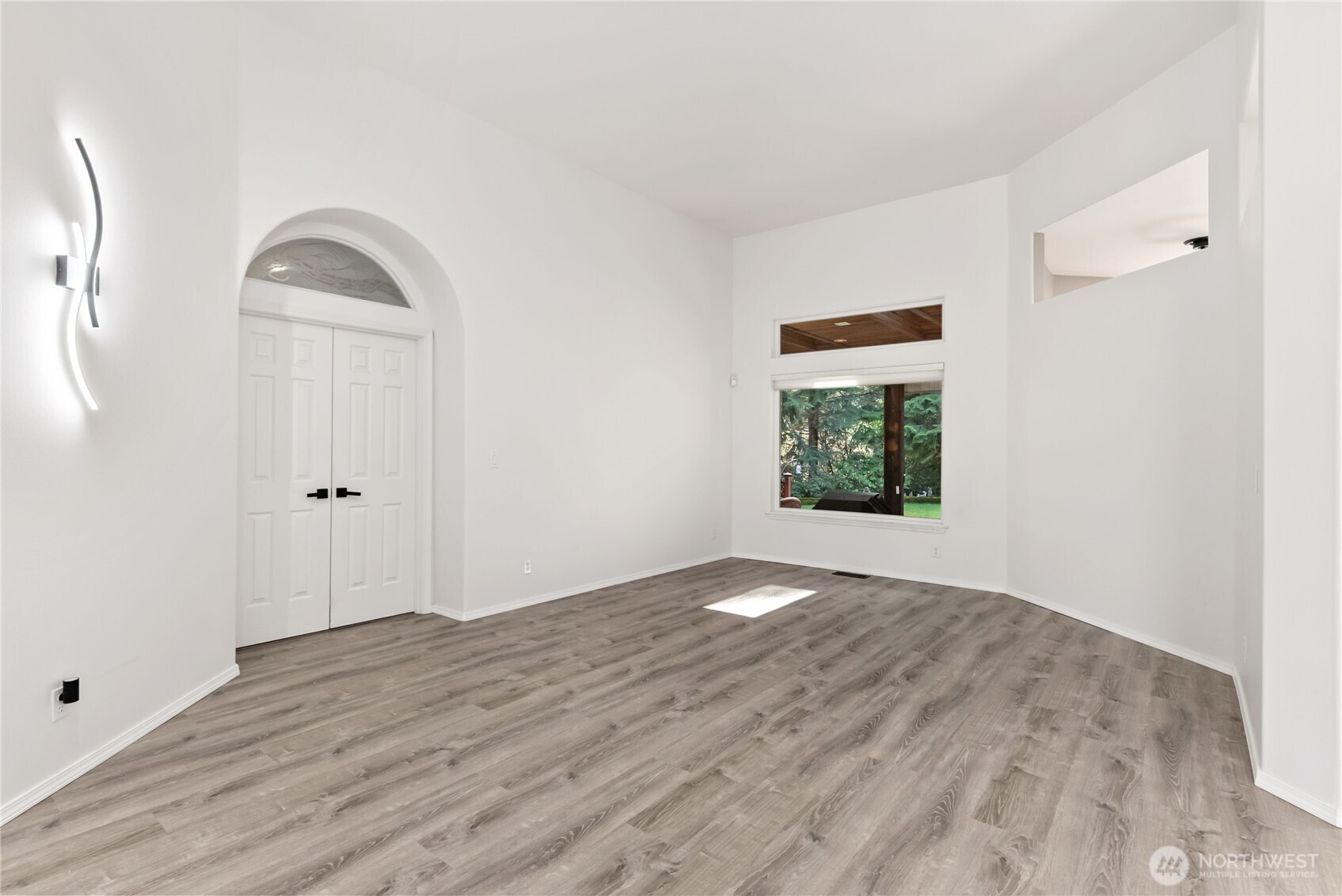 7094 SW Dundee Court