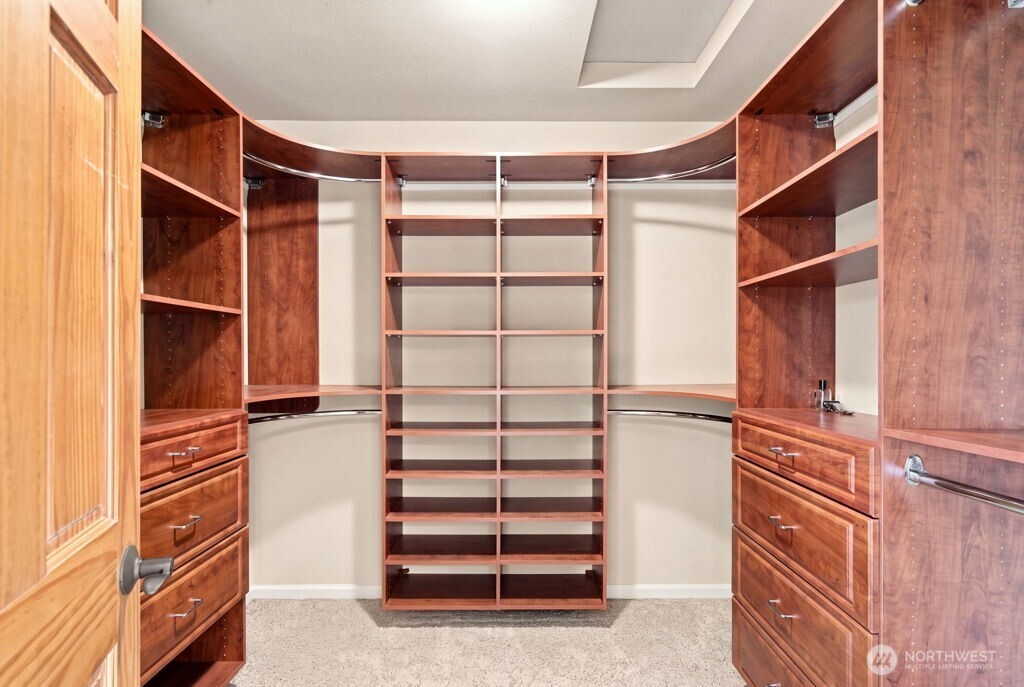 2413 12th Avenue NW