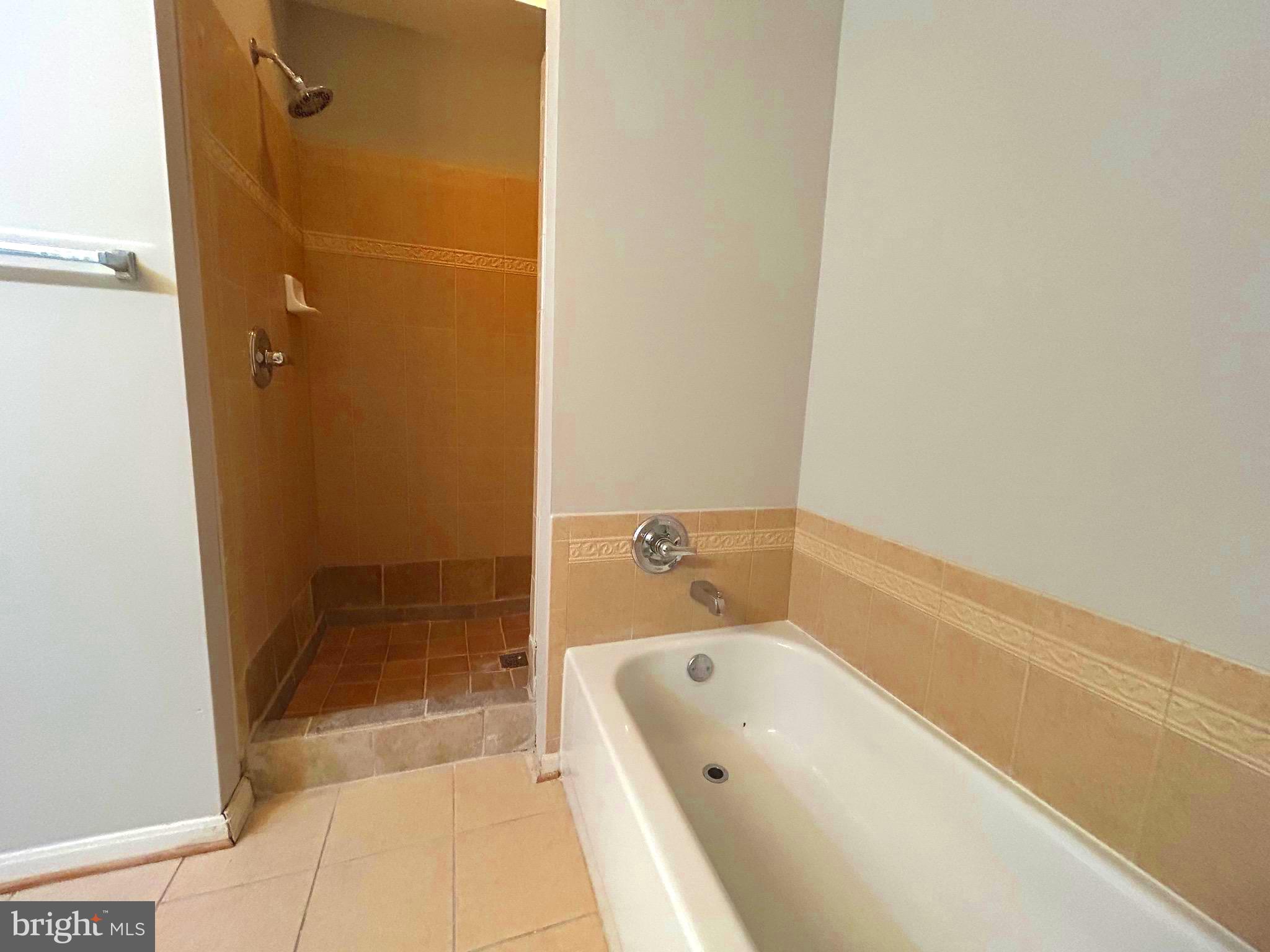 303 Dunnville Pl