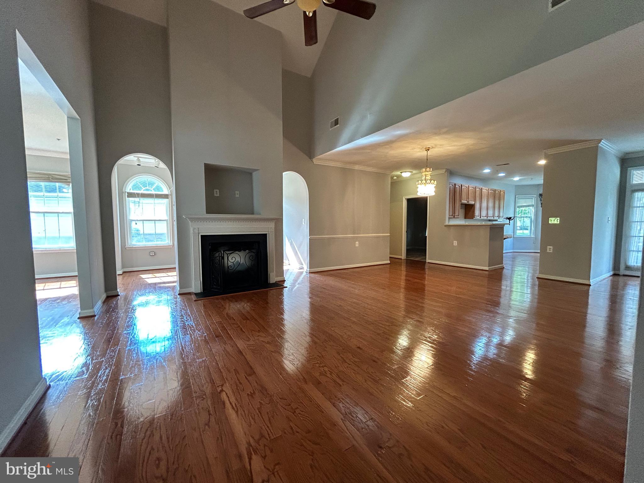 303 Dunnville Pl