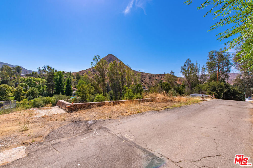 2370 Laguna Circle Drive