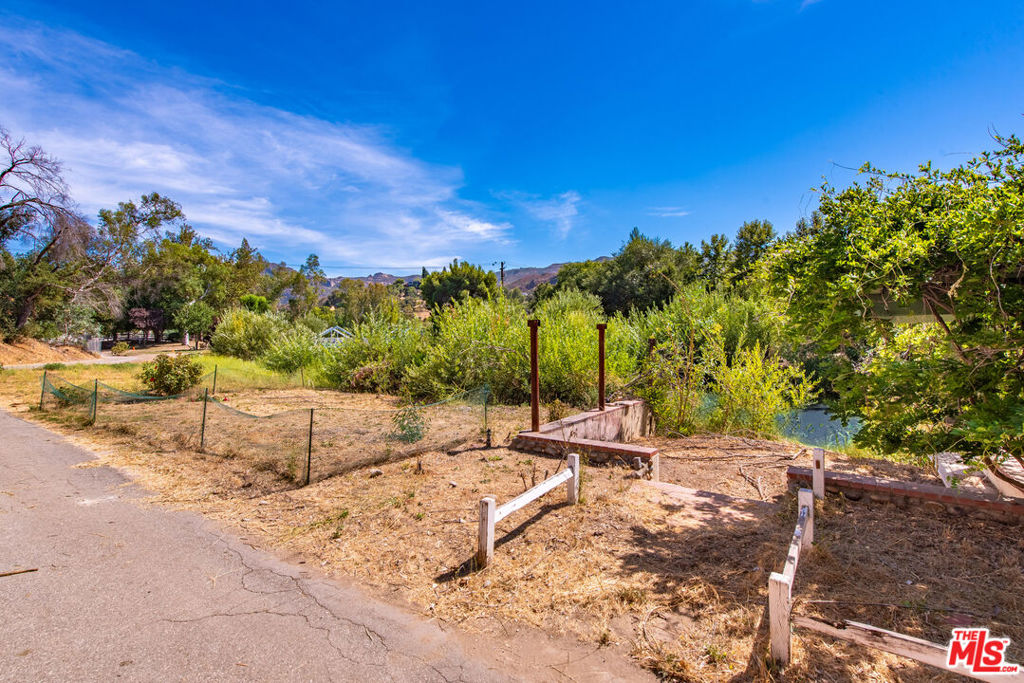 2370 Laguna Circle Drive