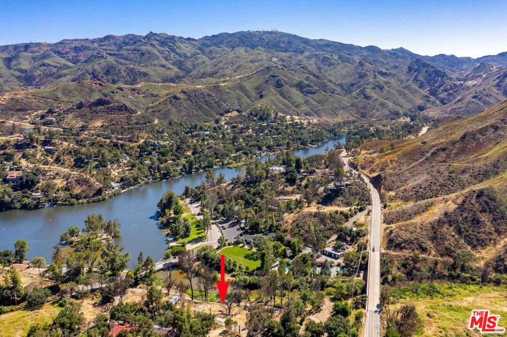 2370 Laguna Circle Drive