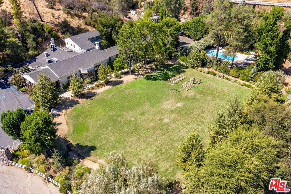 2370 Laguna Circle Drive