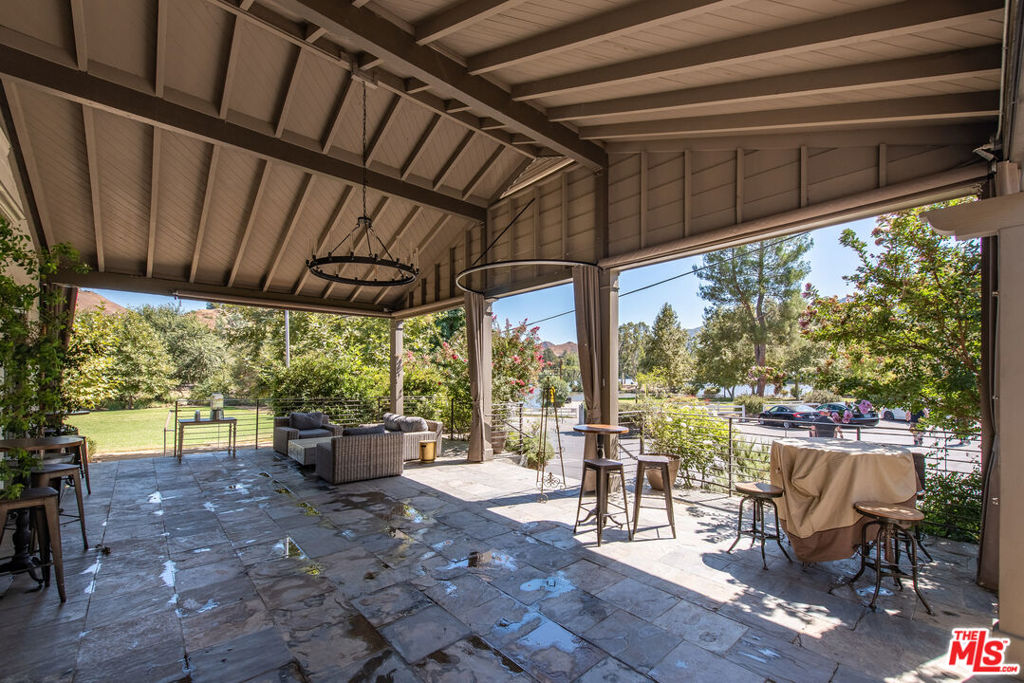 2370 Laguna Circle Drive