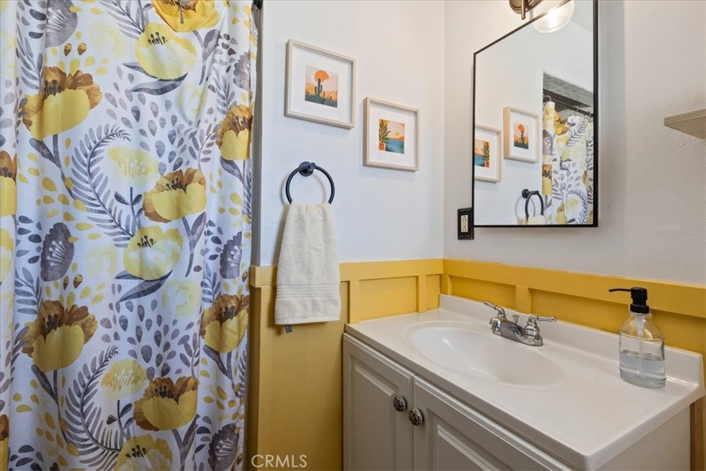 43827 Rimvale Avenue