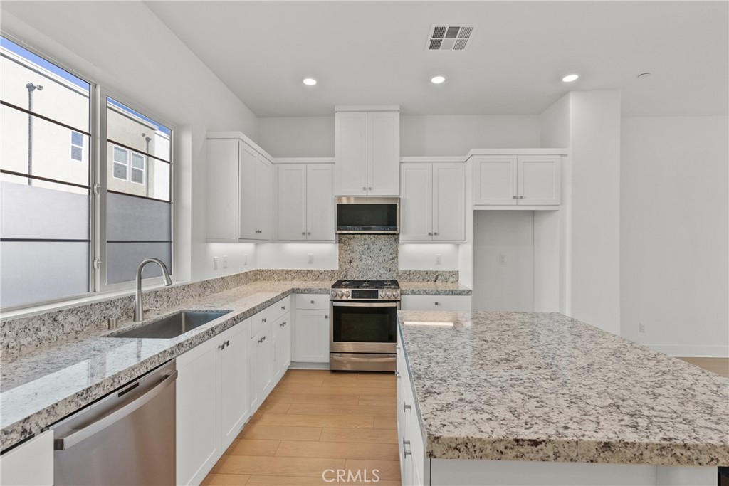 27068 Deer Way