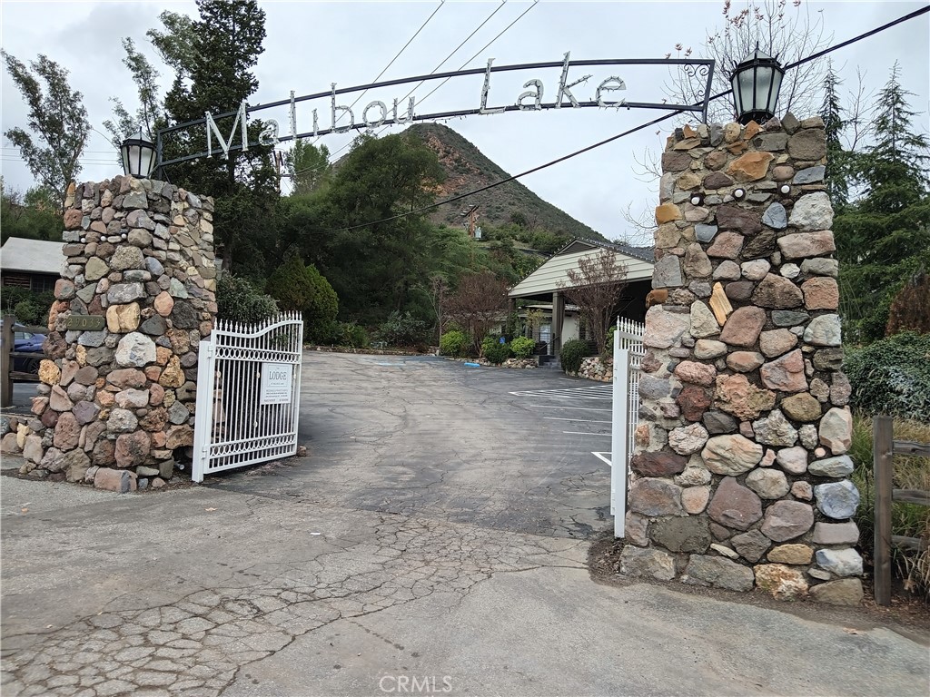 2370 Laguna Circle Drive
