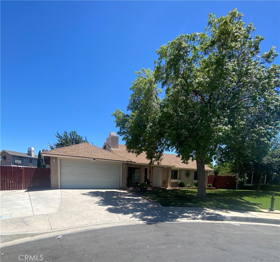 37416 17th E