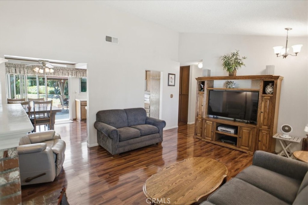 37416 17th E