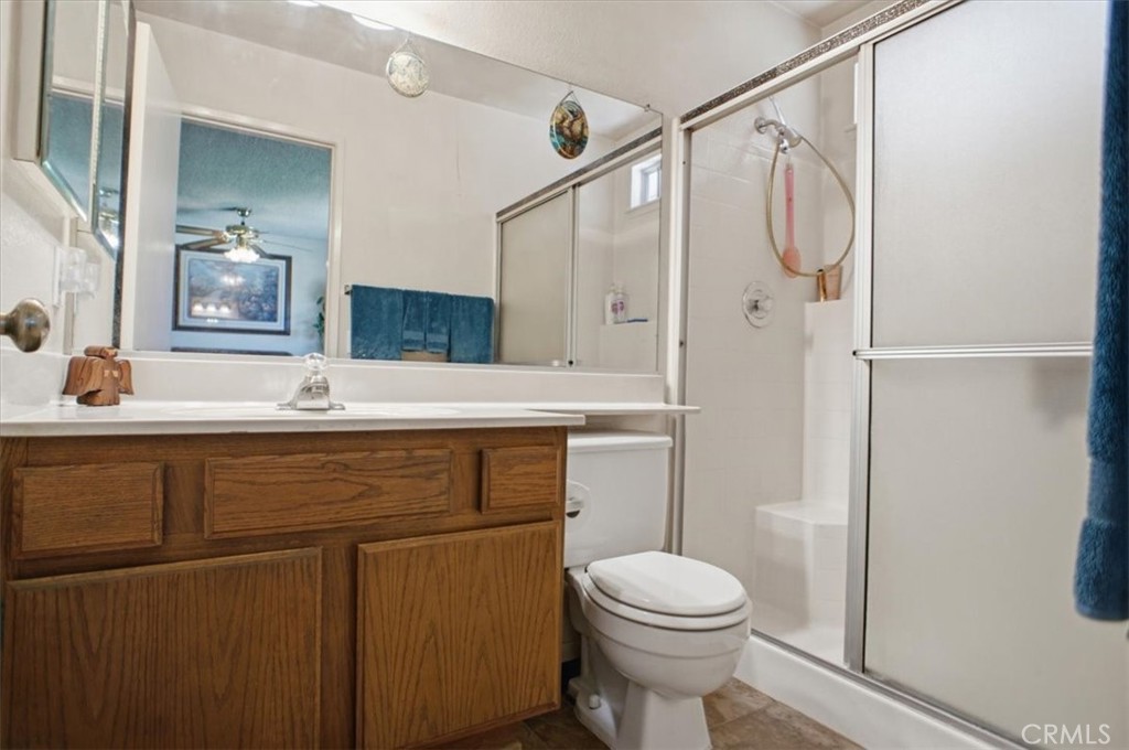 37416 17th E