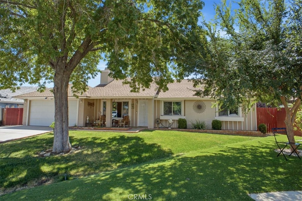 37416 17th E