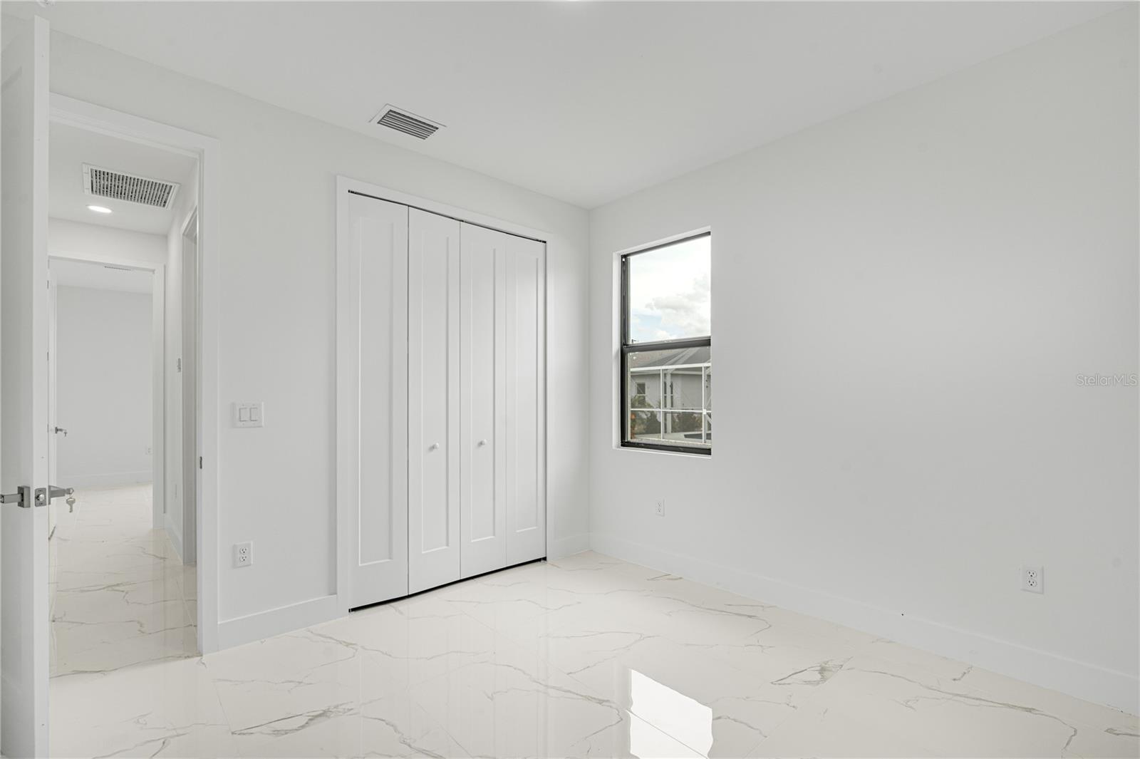 153 AUSTRALIAN DR