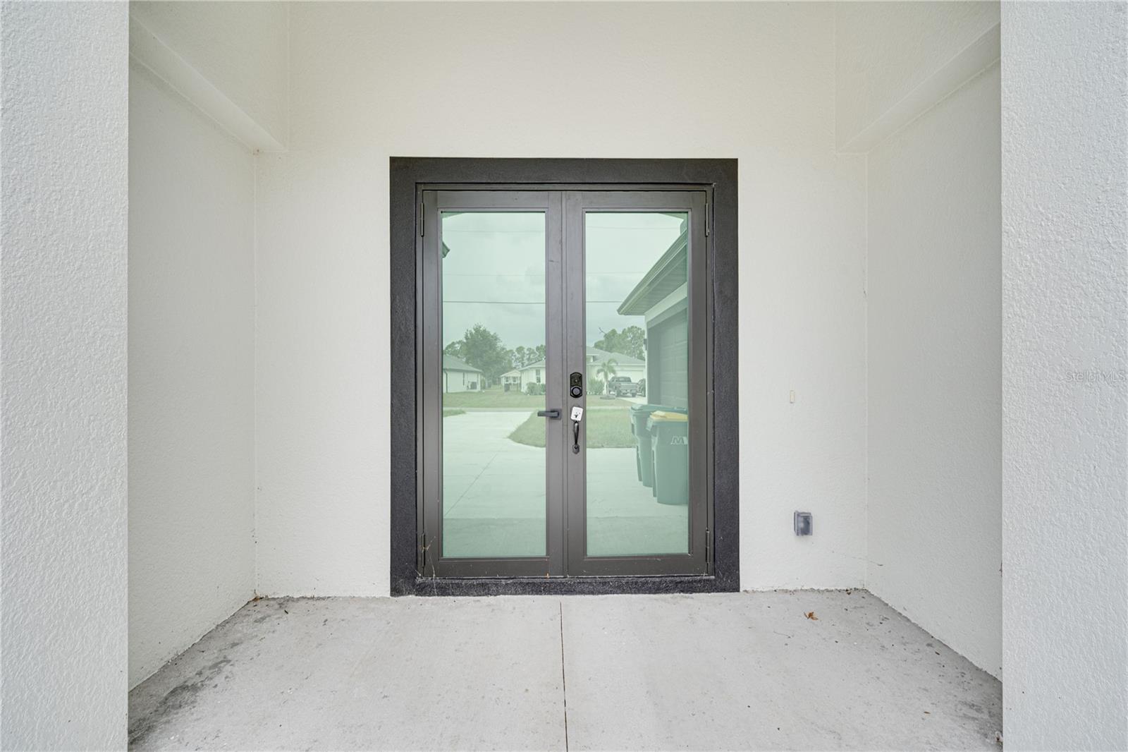 153 AUSTRALIAN DR
