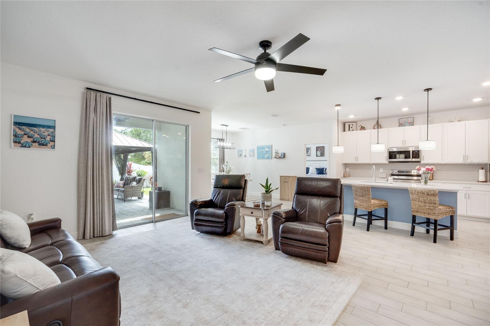 4033 UNION LN