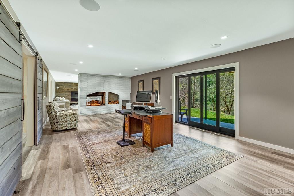 335 Twin Lakes Drive