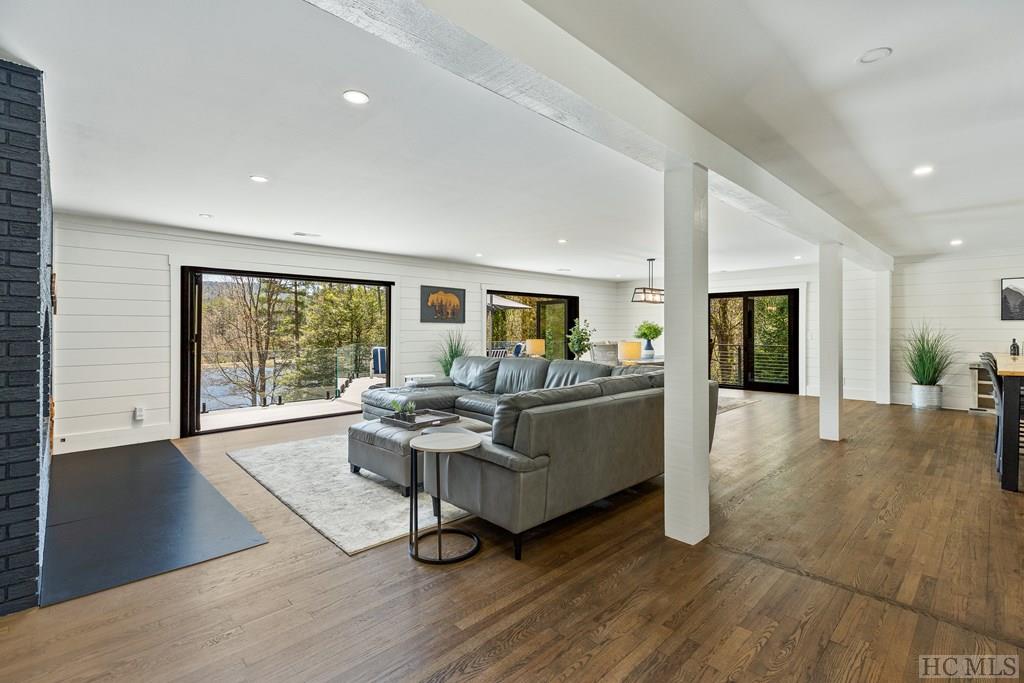 335 Twin Lakes Drive