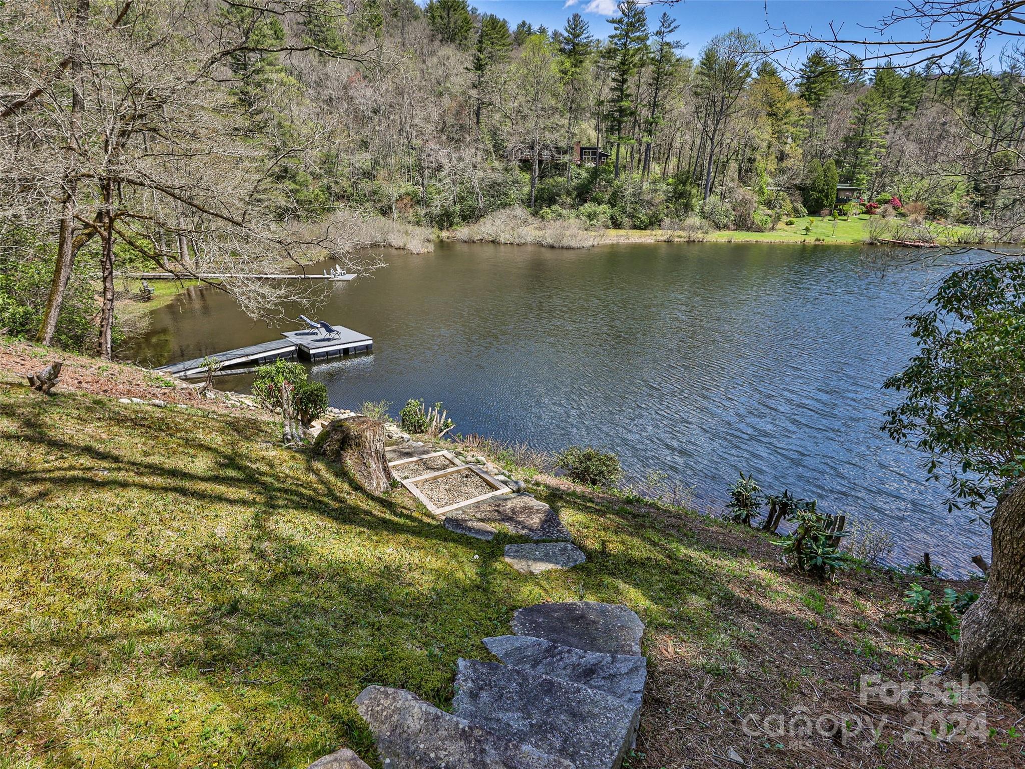 335 Twin Lakes Drive