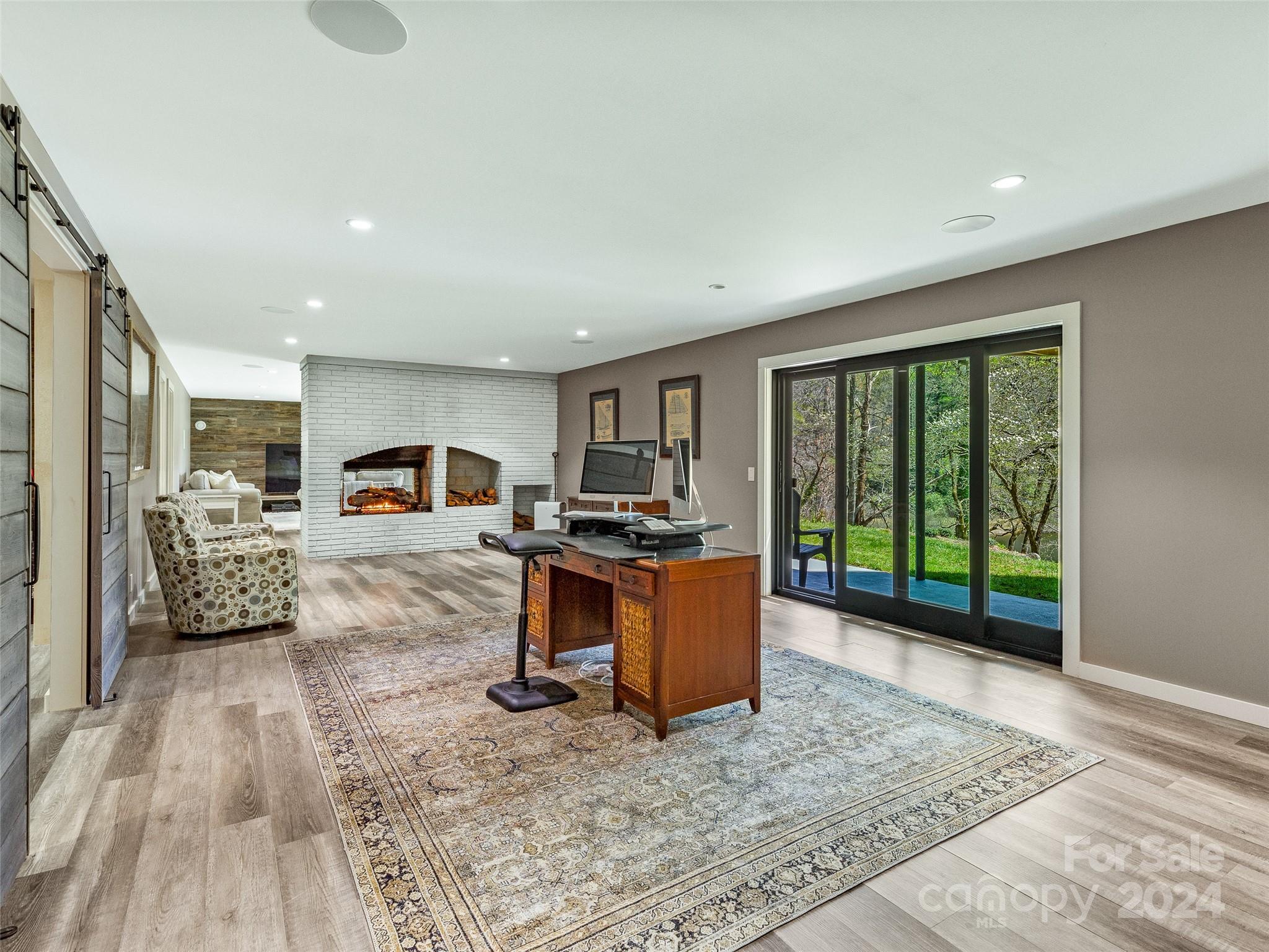 335 Twin Lakes Drive