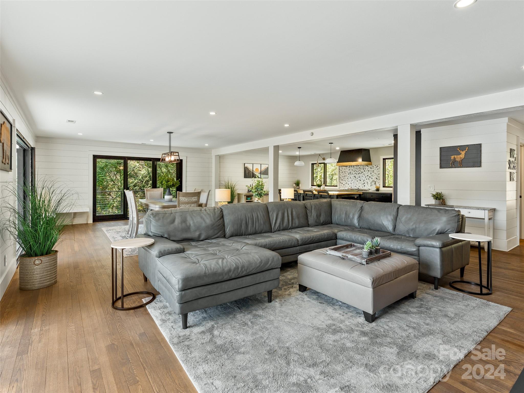 335 Twin Lakes Drive