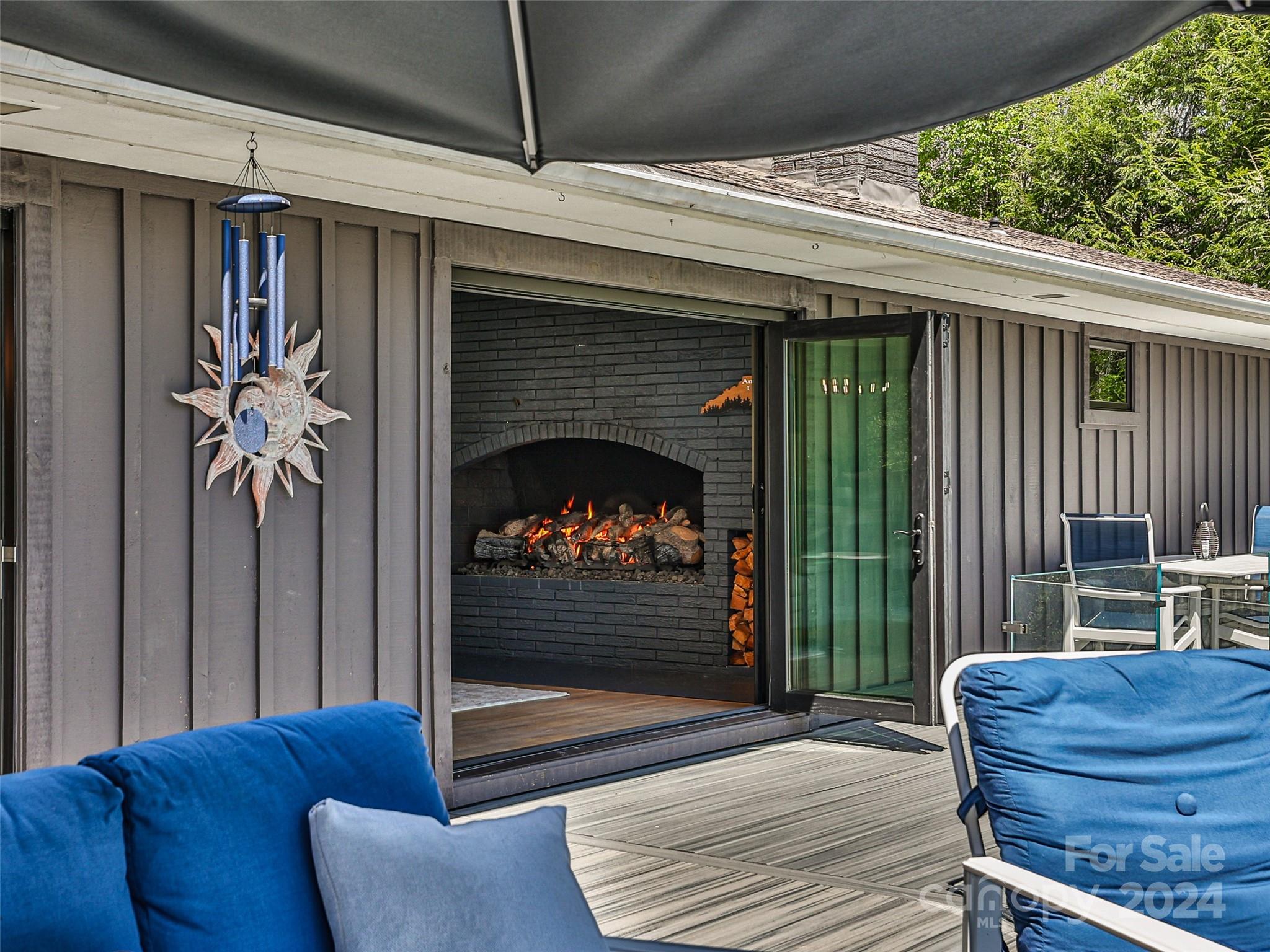 335 Twin Lakes Drive