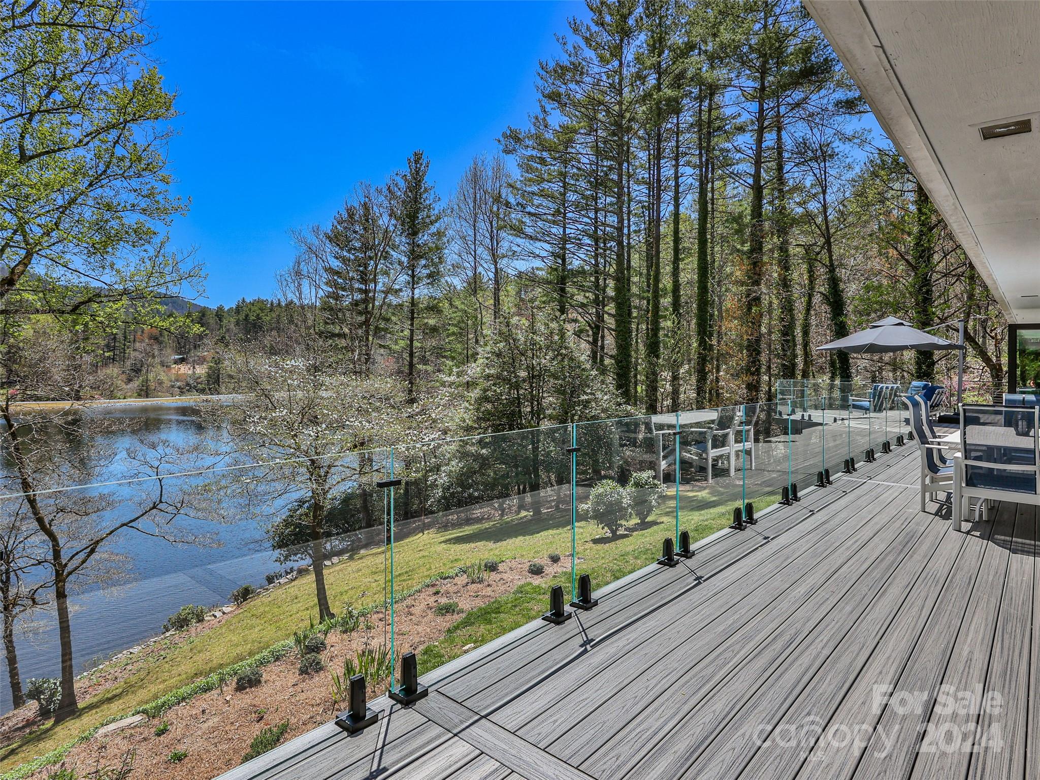 335 Twin Lakes Drive