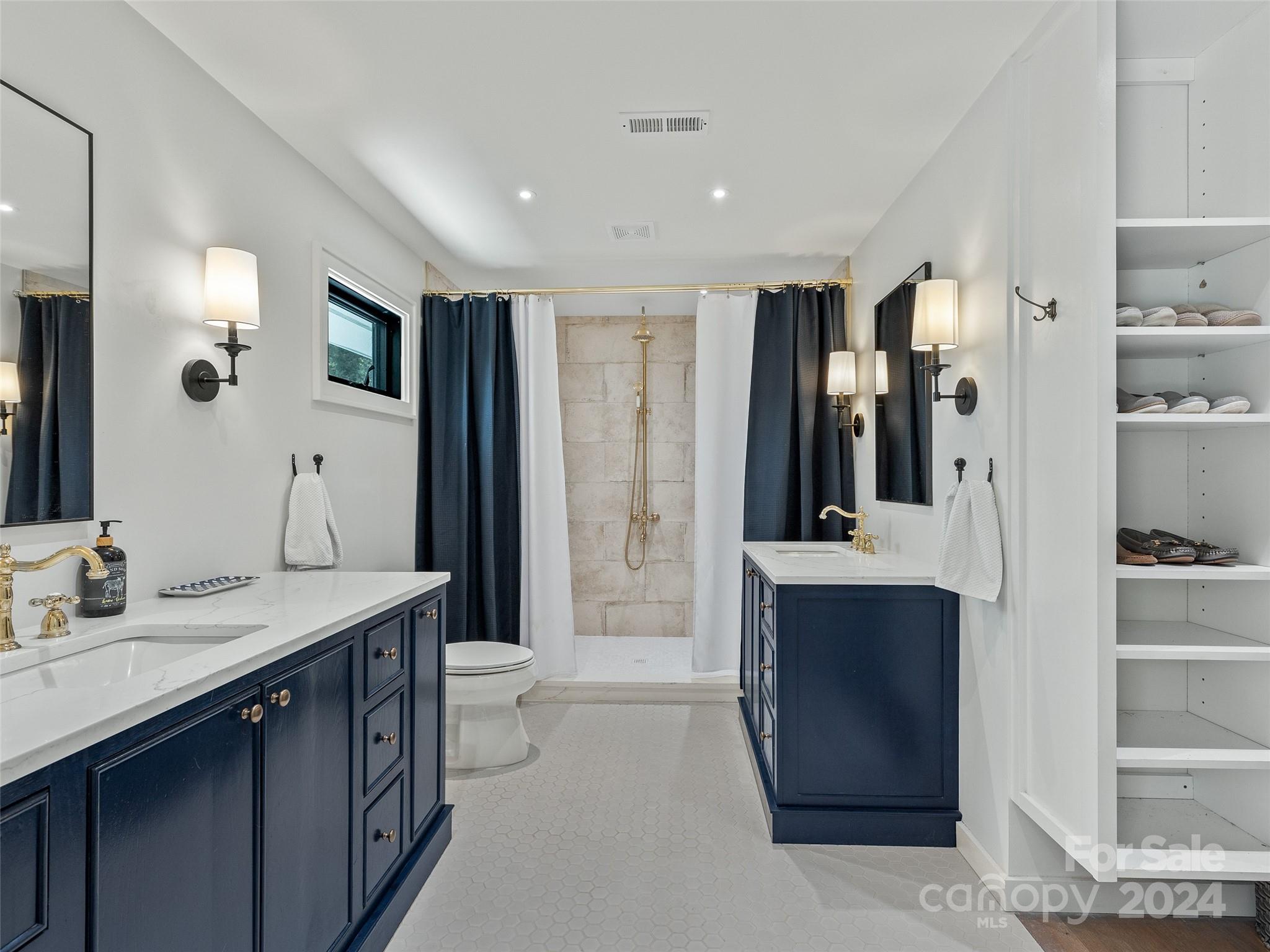 335 Twin Lakes Drive