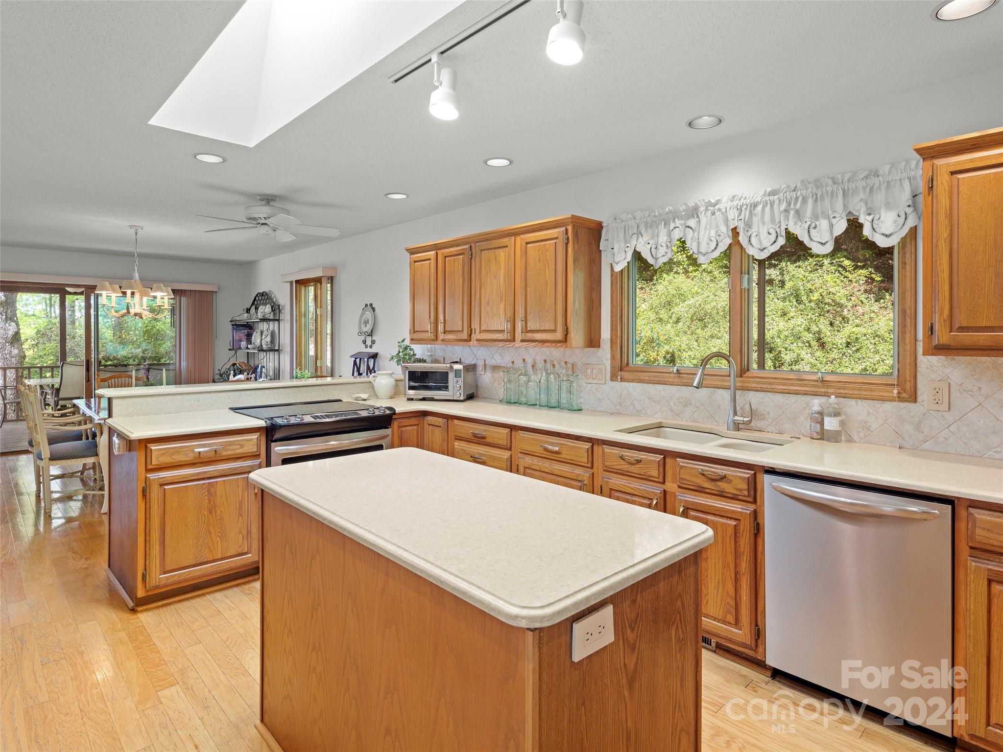 44 Wild Rose Lane