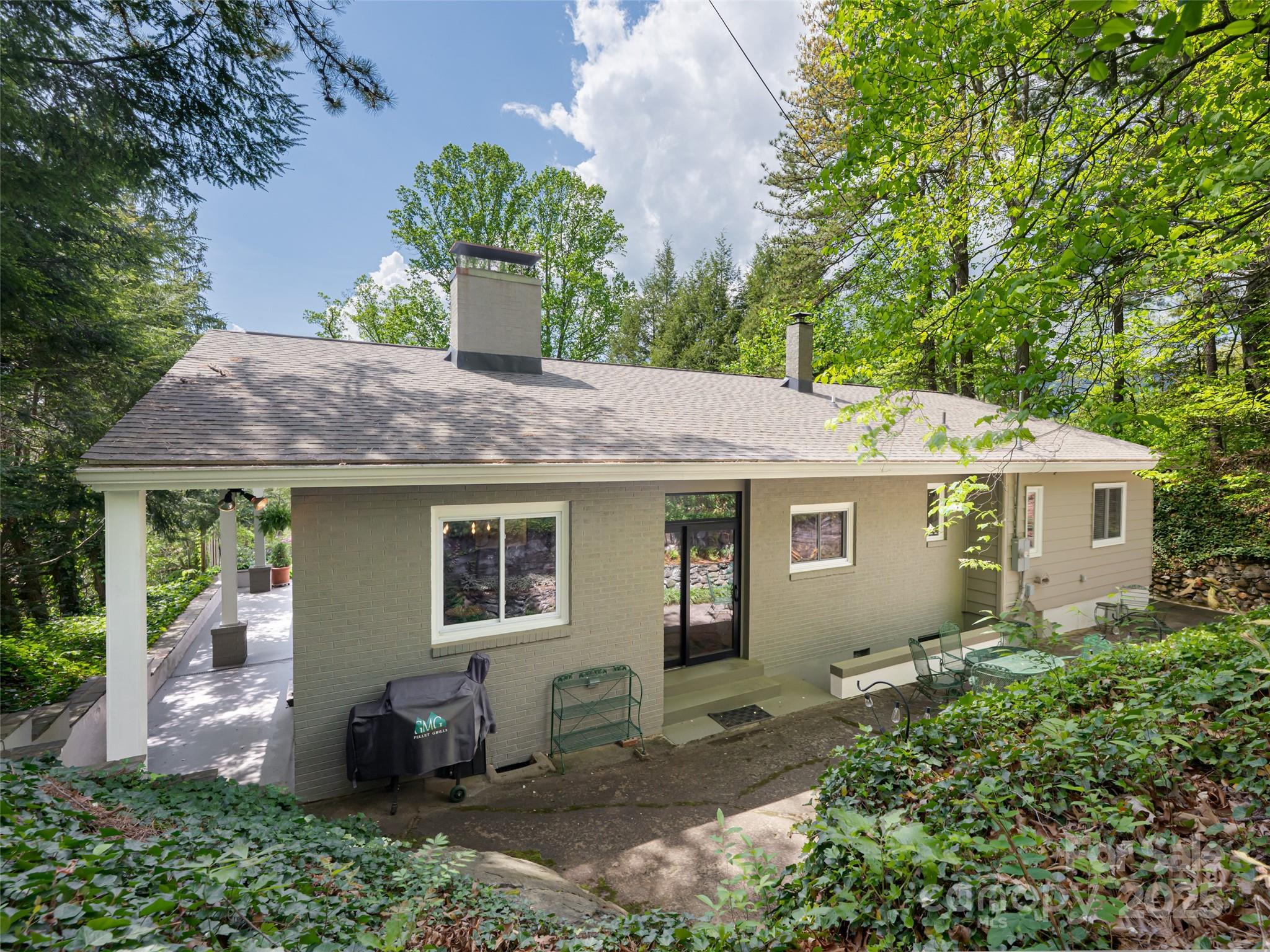 165 Country Club Drive
