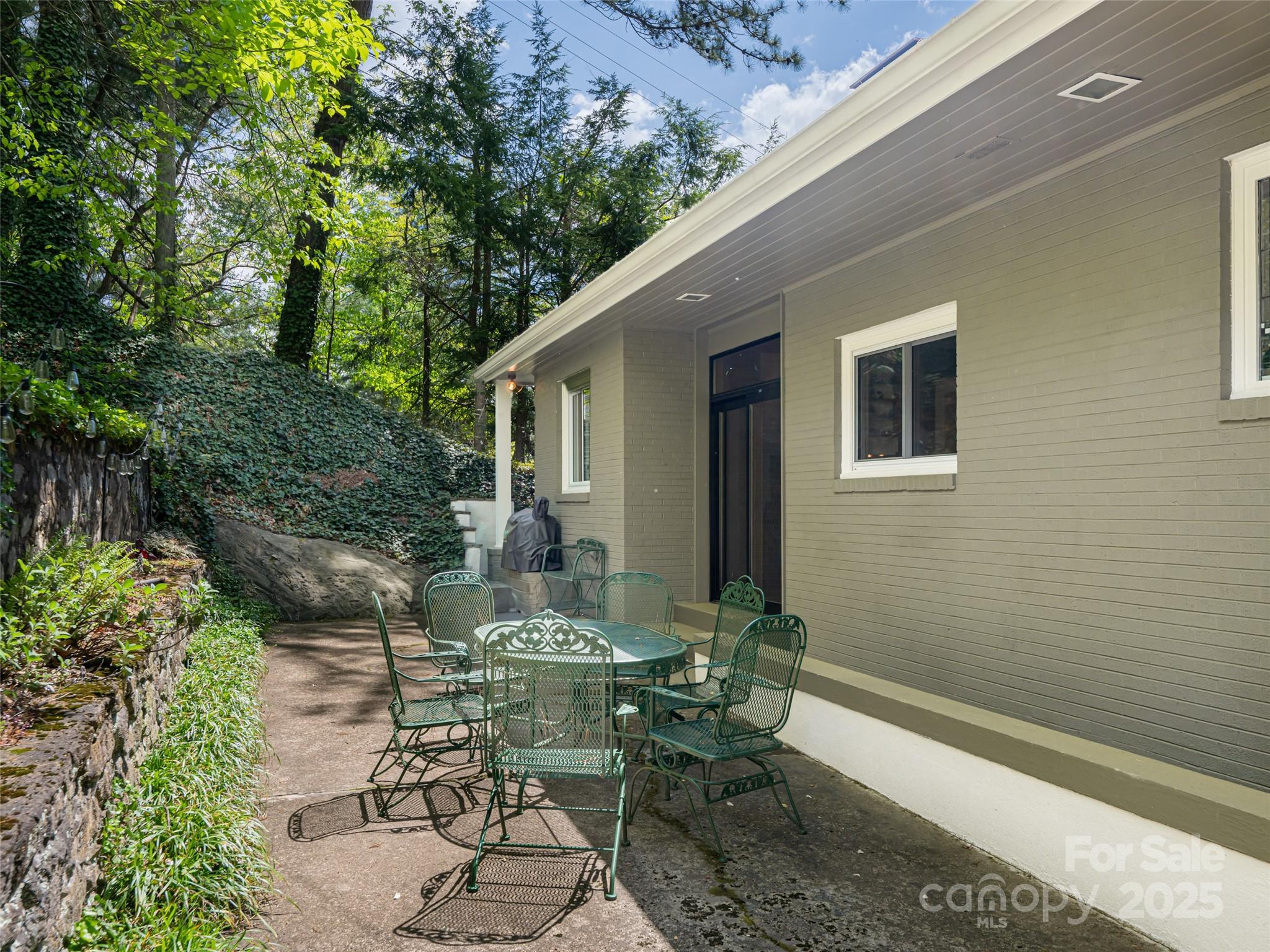 165 Country Club Drive