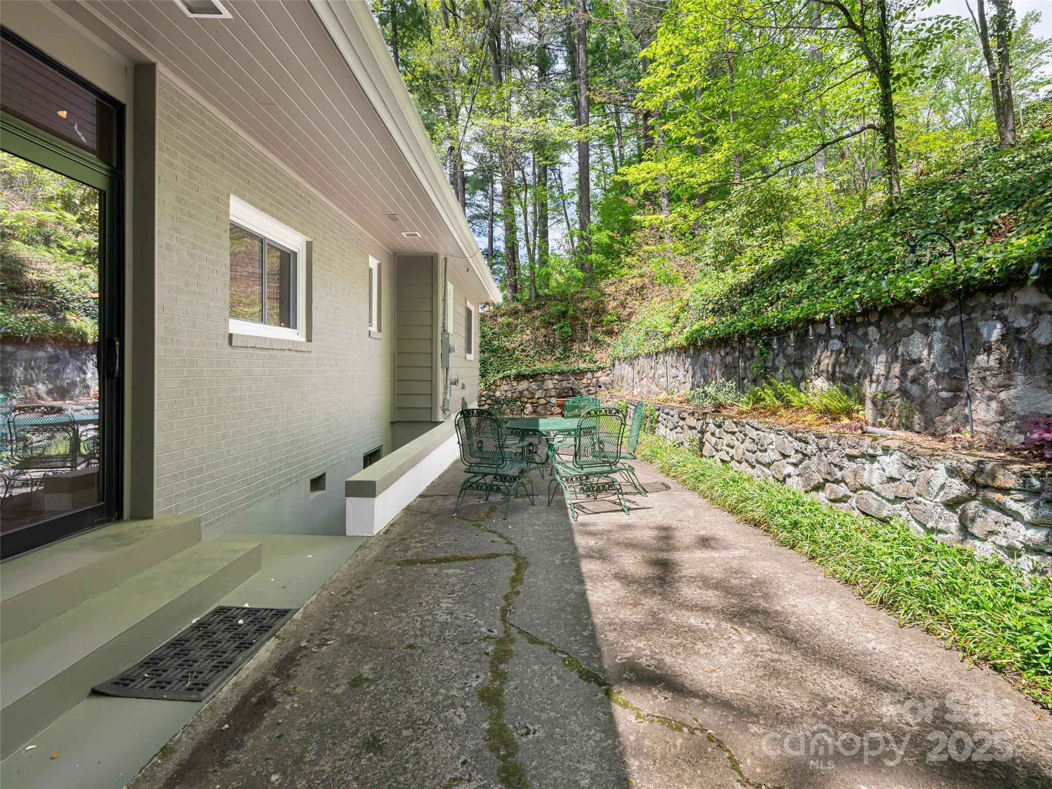 165 Country Club Drive