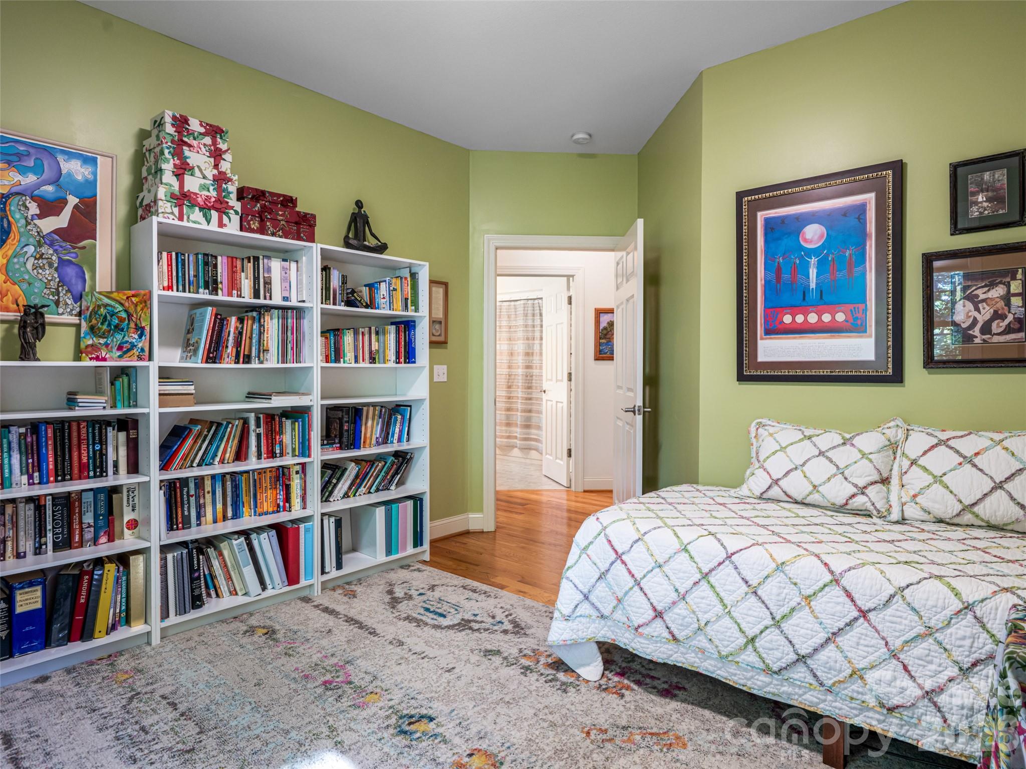 4 Dogwood Glen Circle