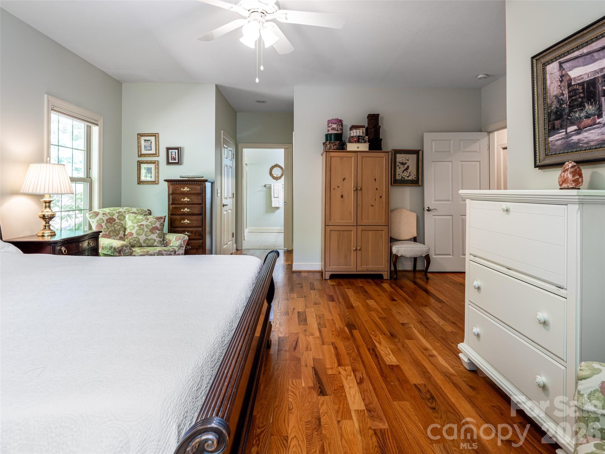 4 Dogwood Glen Circle