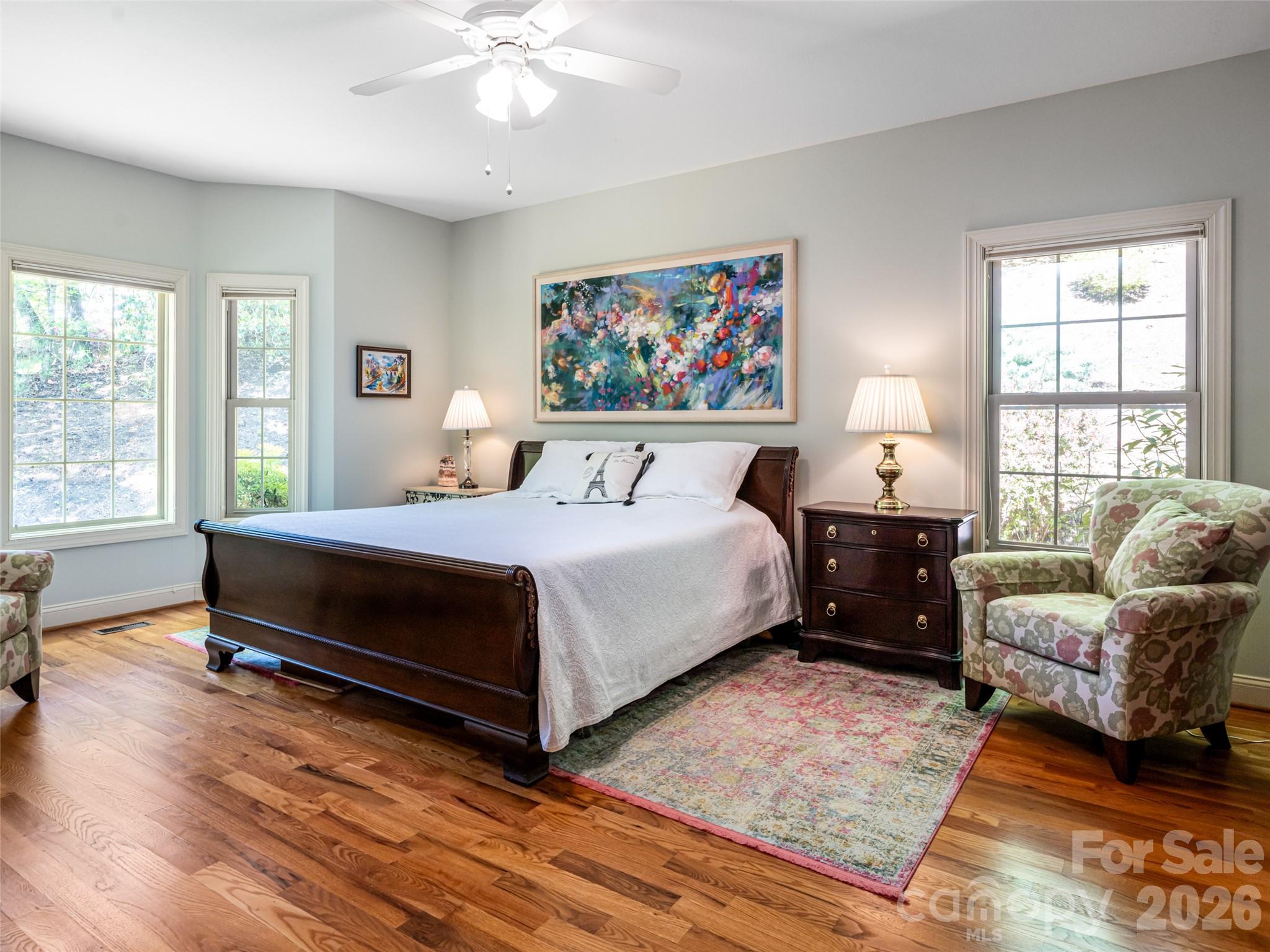 4 Dogwood Glen Circle