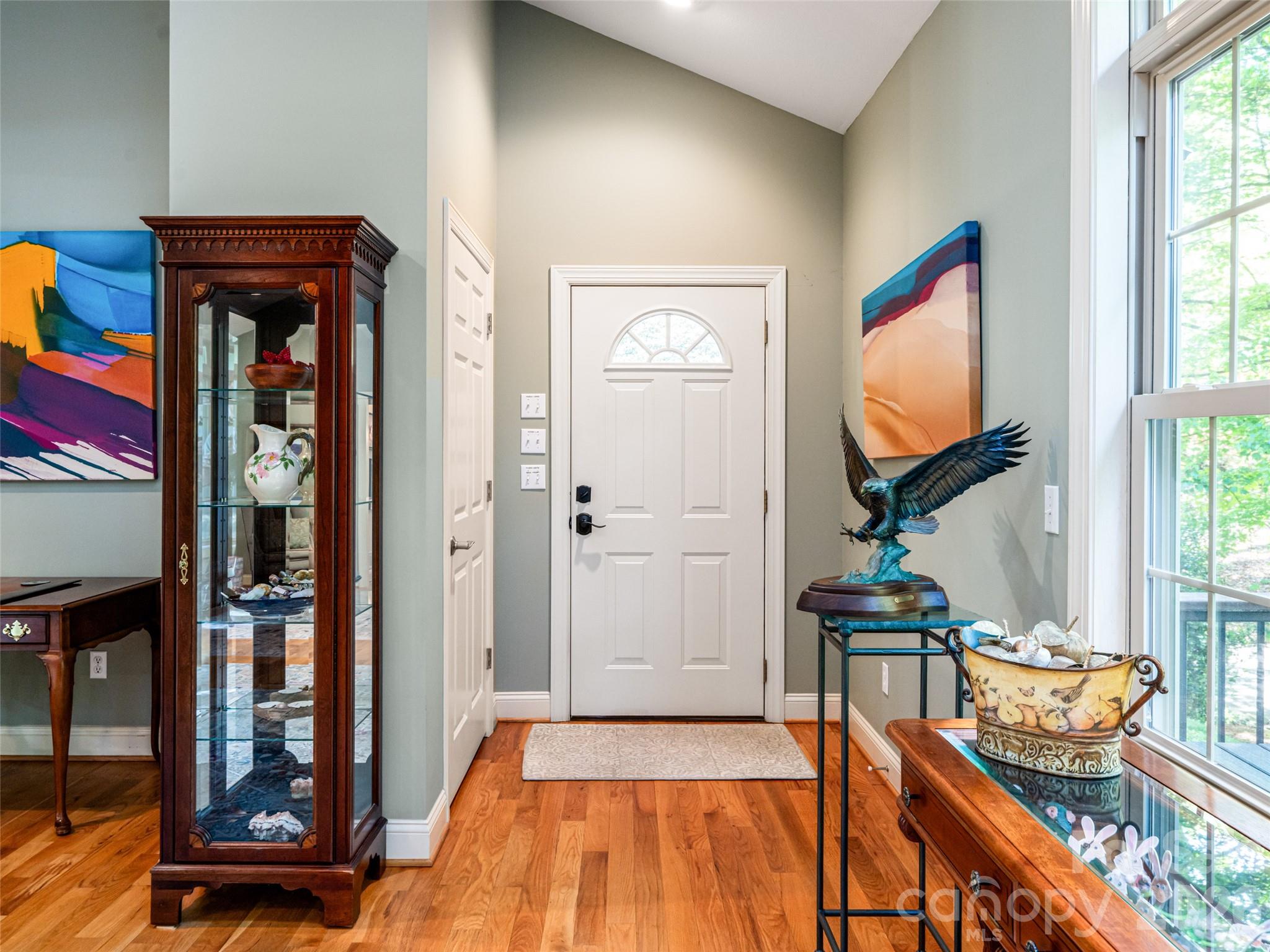 4 Dogwood Glen Circle