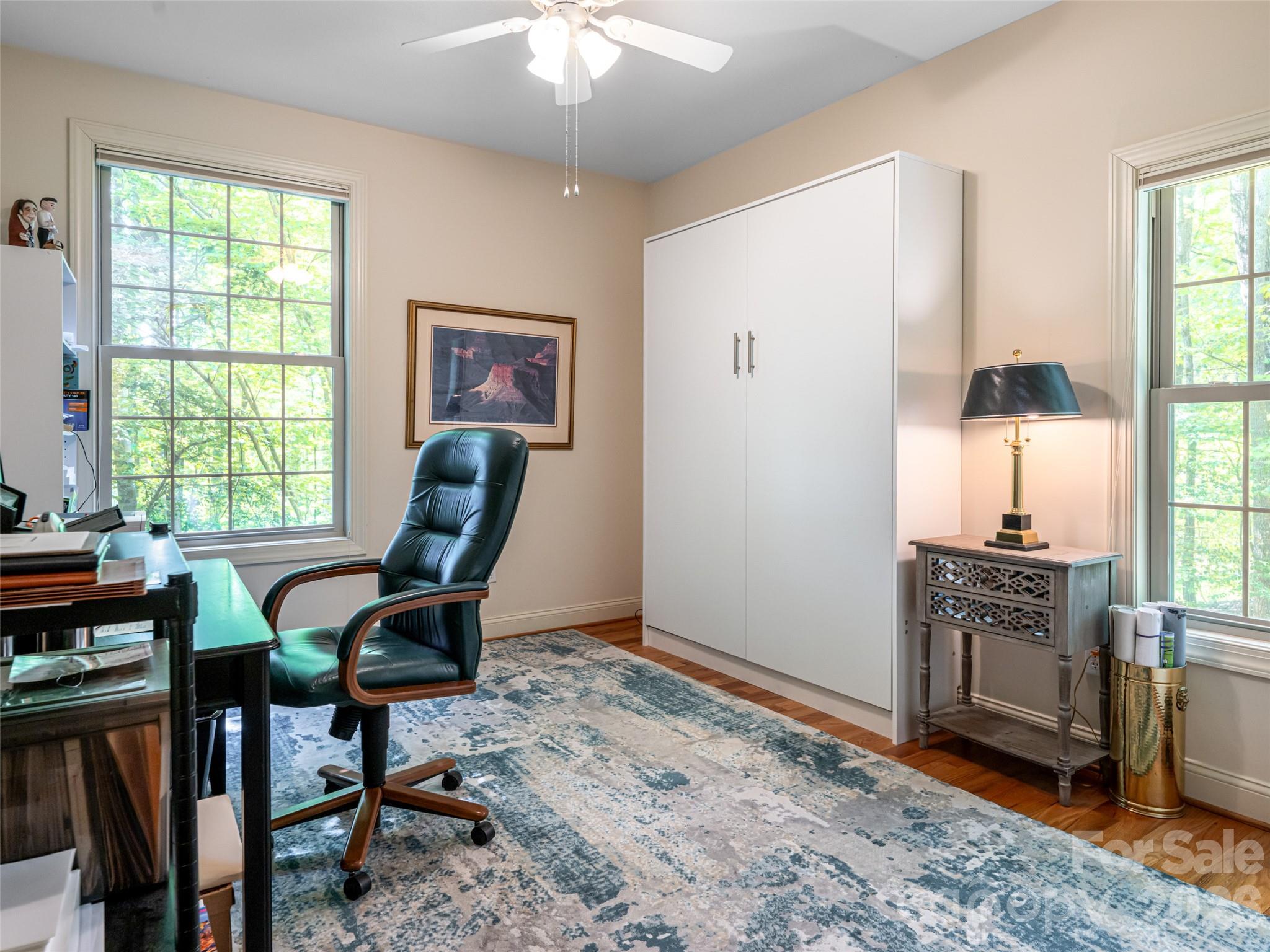 4 Dogwood Glen Circle